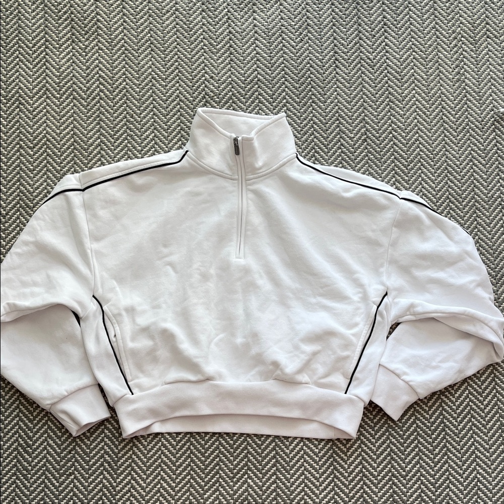 Athleta Women’s White Zip-Up Sweater